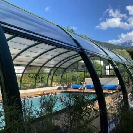 3 Etoiles - Piscine - Eehhei Landry